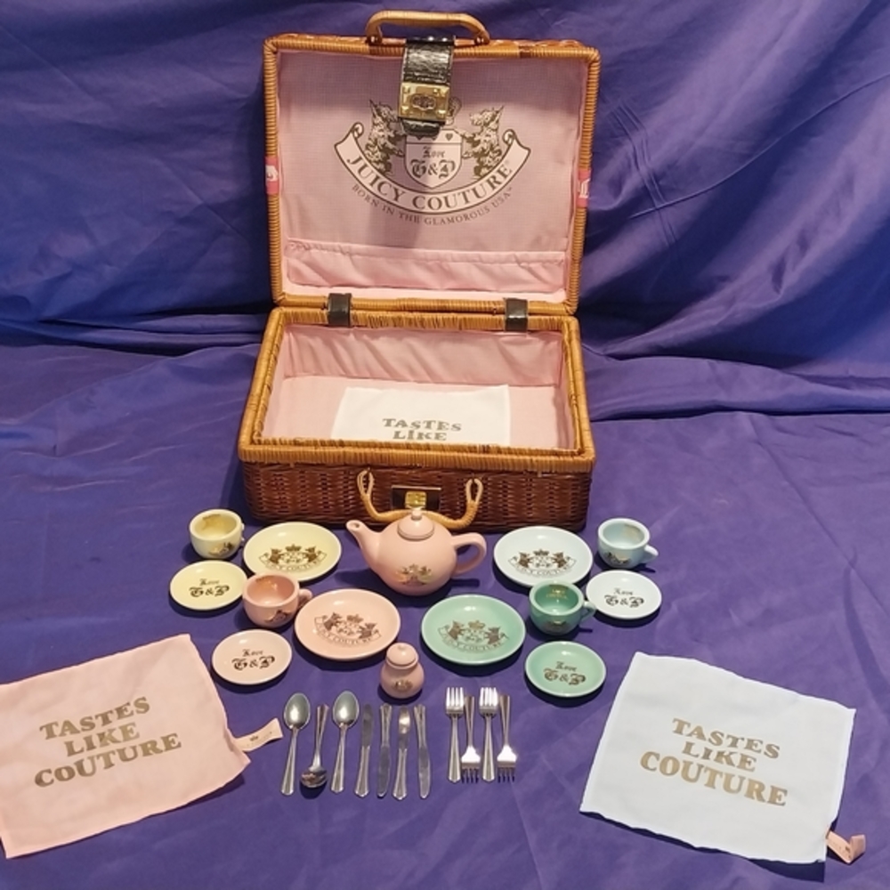 Rare htf juicy couture picnic basket child's tea set